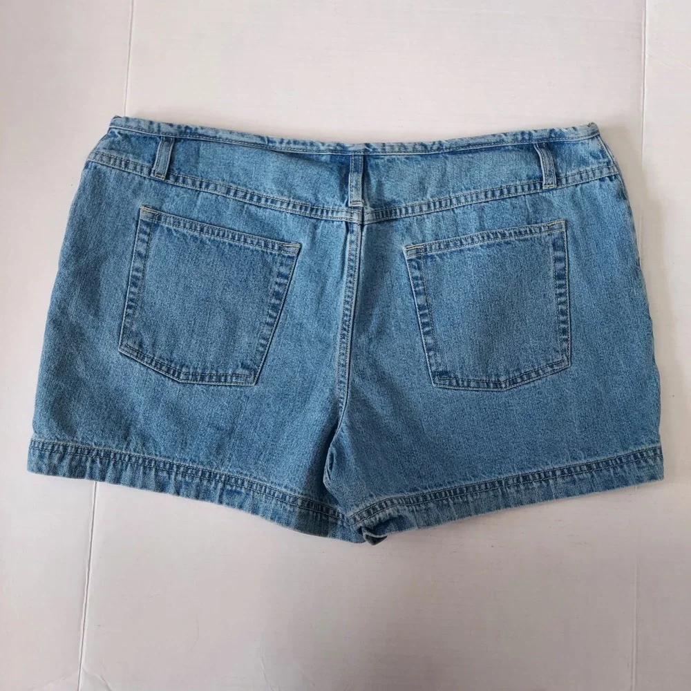 Vintage No Boundaries Low Rise Denim Shorts Junior 15 Blue Button Fly Y2K